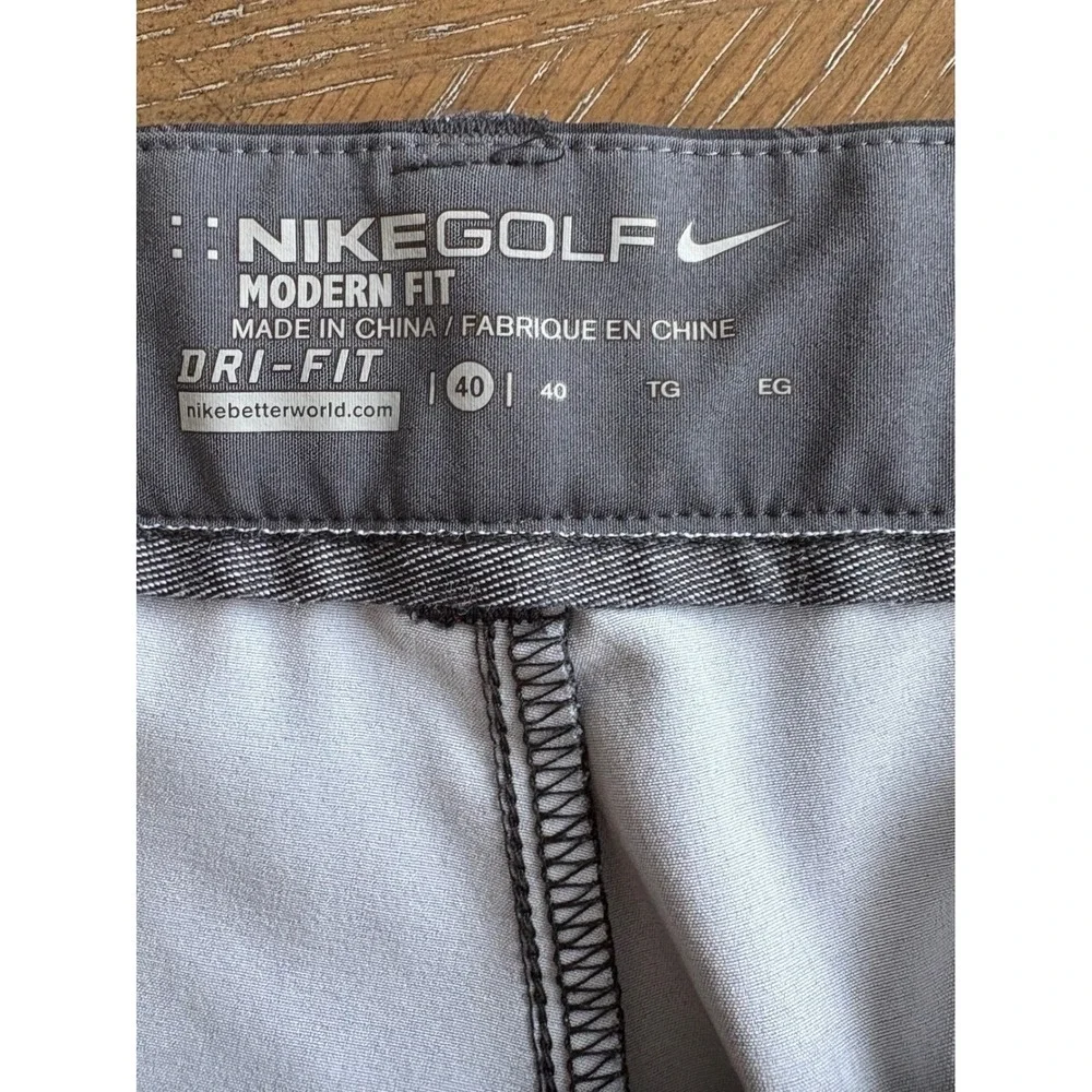 Nike Golf Modern Fit Dri-FIT Shorts‎ Mens 40 Gray Purple Plaid 725700-010